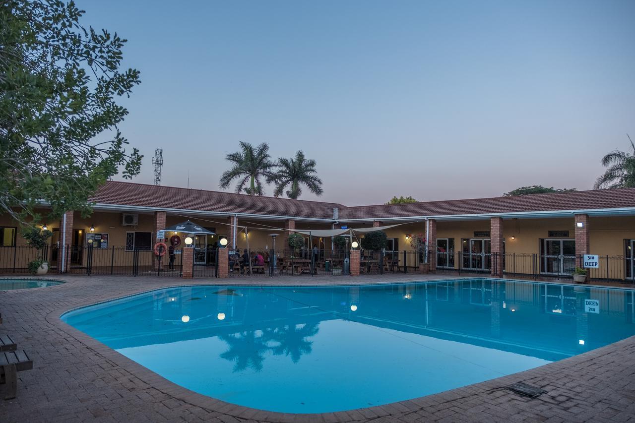 Simunye Country Club And Lodge Mhlumeni Buitenkant foto